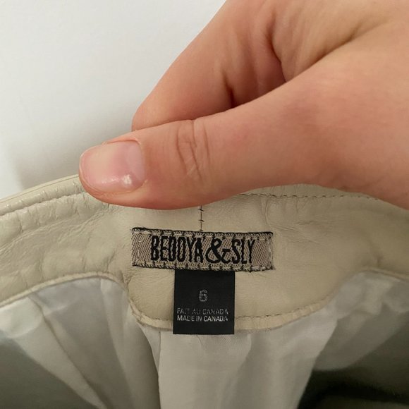 Beige leather pants - Picture 3 of 3